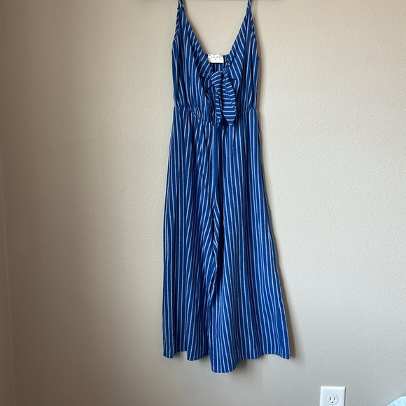 Everly Pants - Everly xs blue. Pinstriped wideleg Jumpsuit